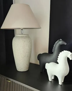 Bordlampe AMBLO Keramik Cremehvid