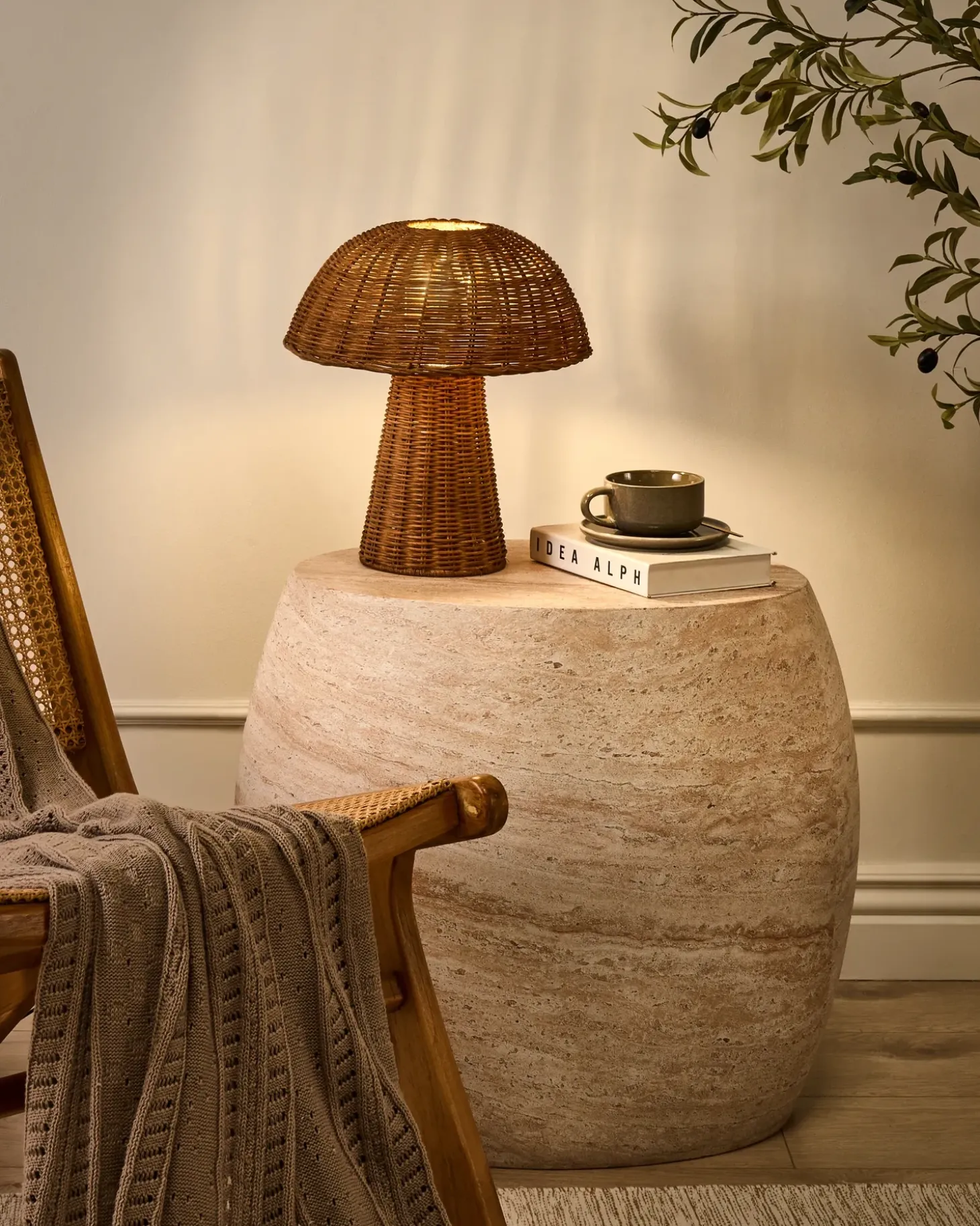 Bordlampe Svamp ALERO Rattan Naturlig