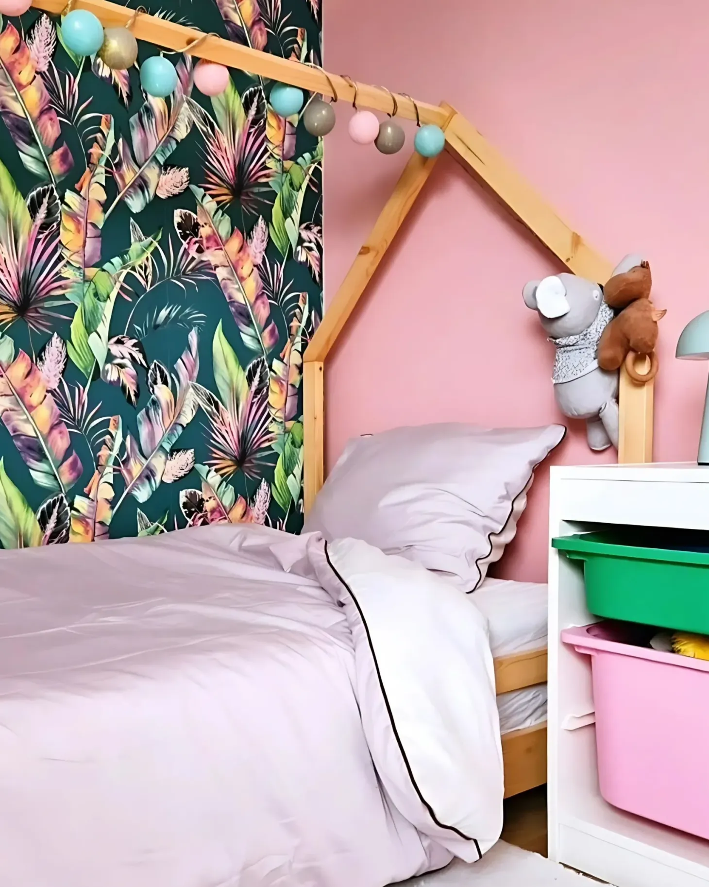 Børneseng Hus Fyretræ APPY 90 x 200 cm Lysebrun