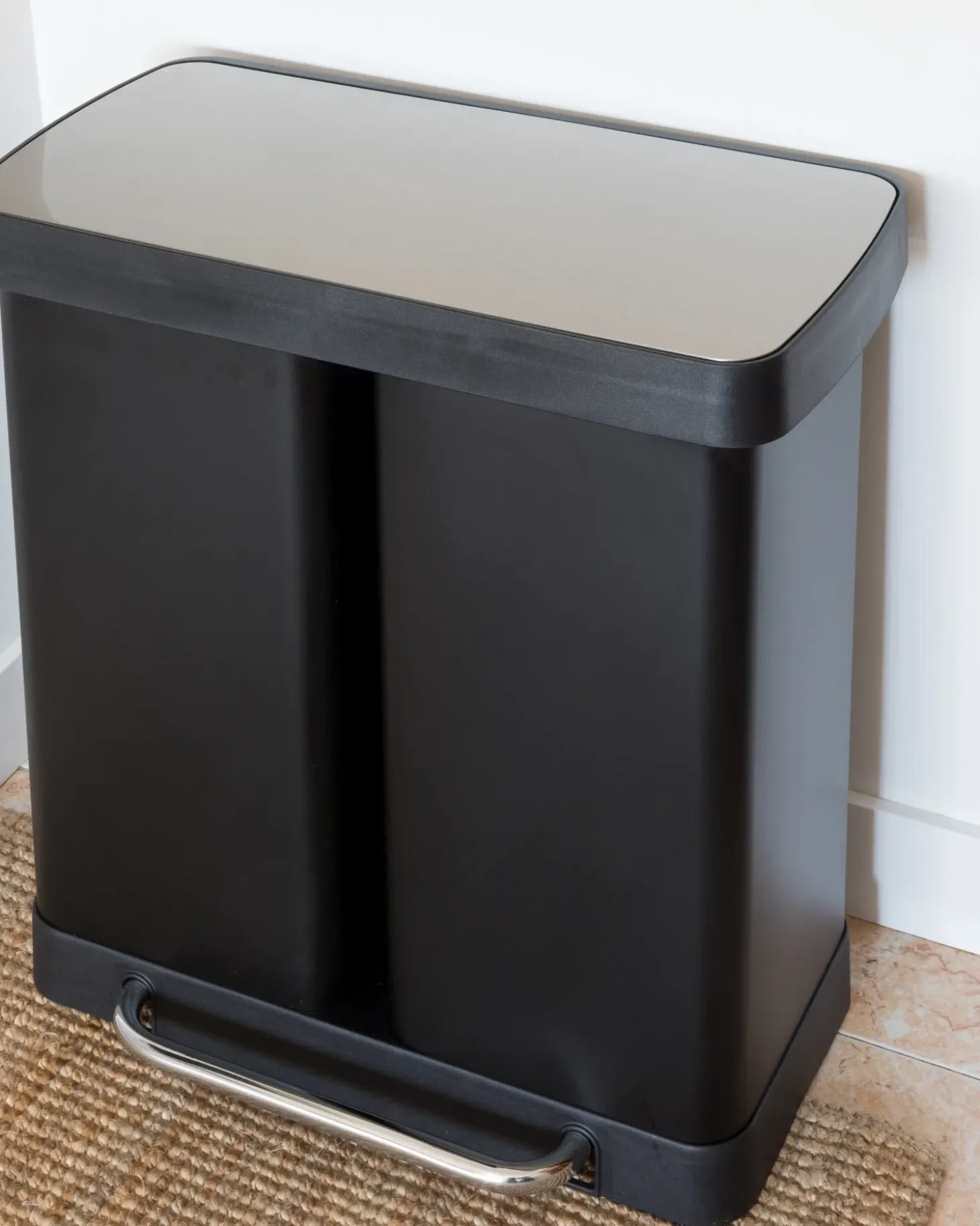 Dobbelt affaldsbeholder med pedal 60 L ECOSORT Metal Sort