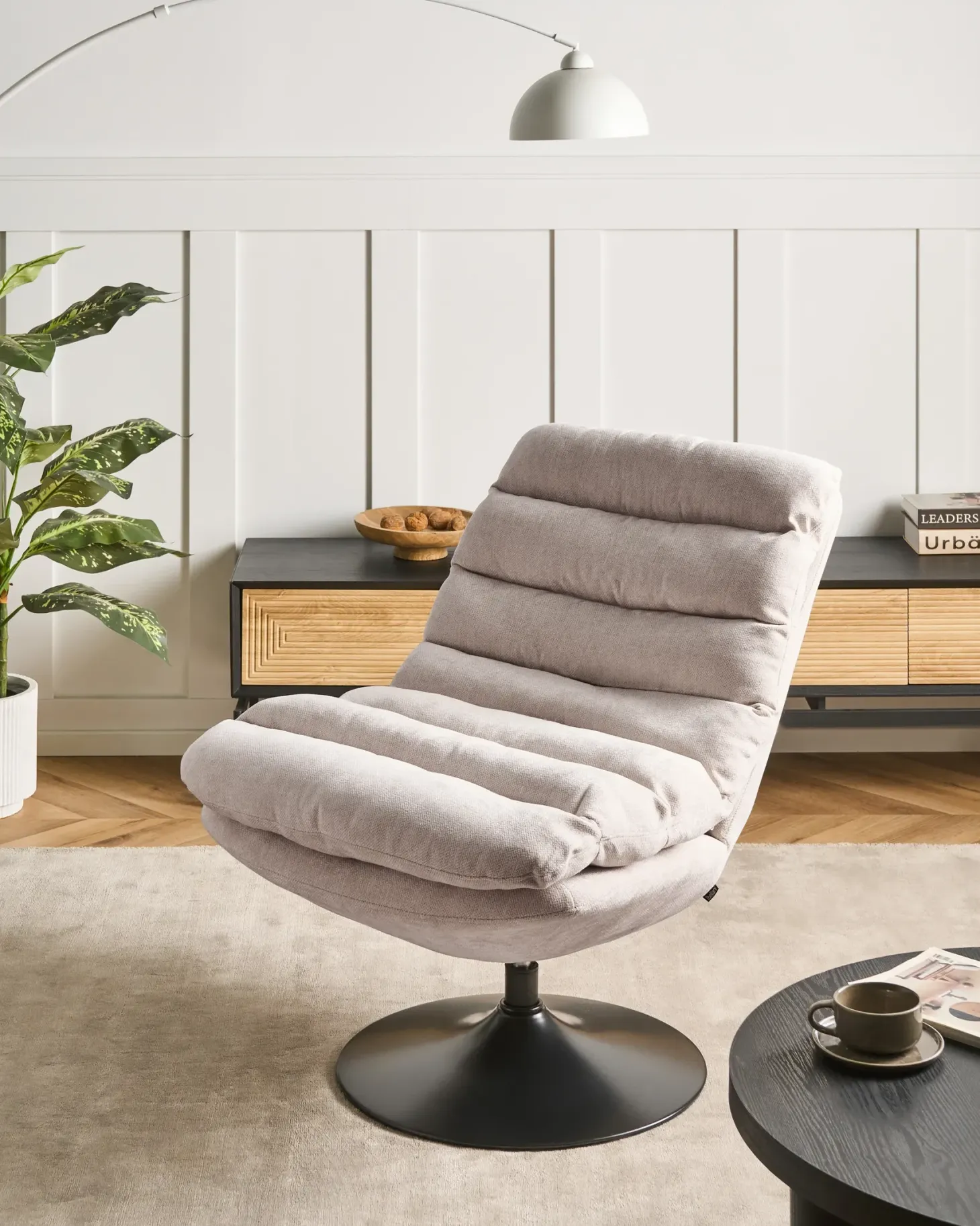 Dreje stol HOVET Lys Beige