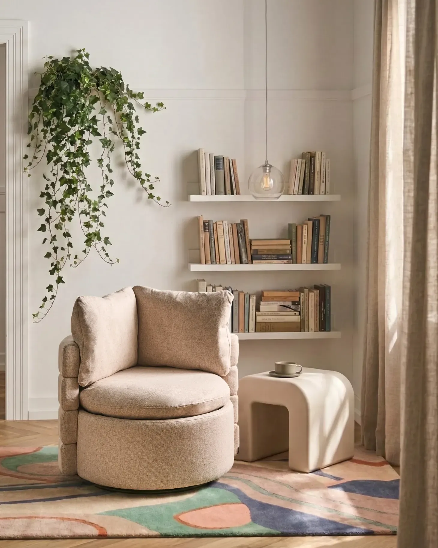 Dreje stol RANDERS med opbevaring Beige