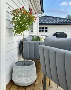 Forhøjet plantekrukke MALAKI 44 cm Lysegrå