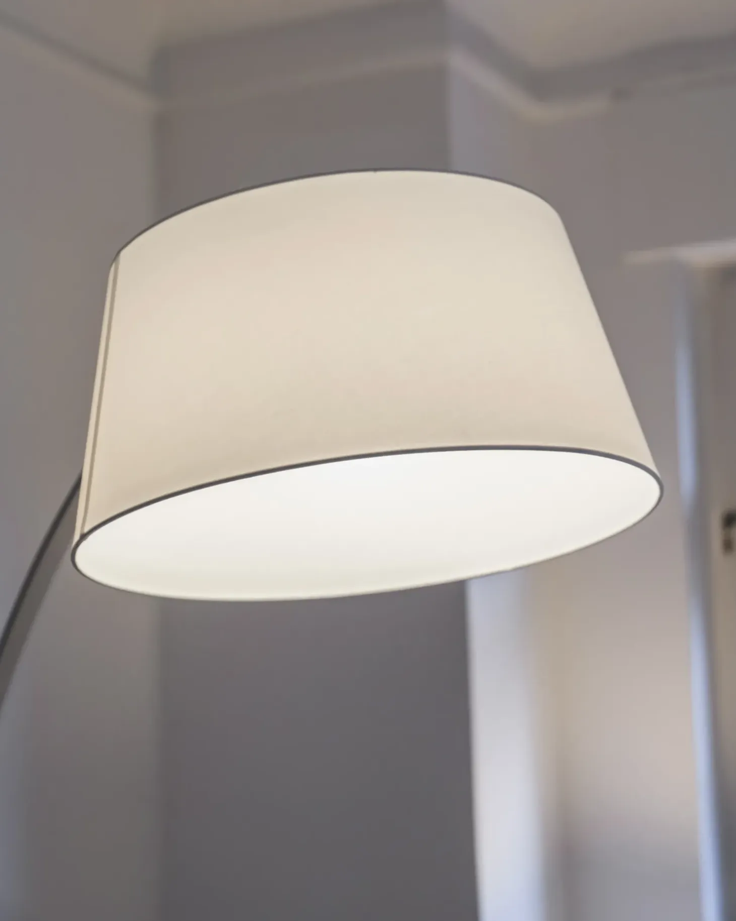 Gulvlampe BENUE Metal Hvid