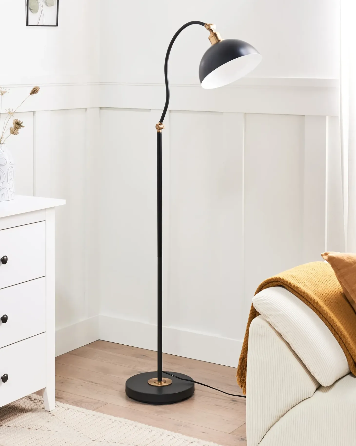 Gulvlampe LENNON Justerbar Metal Sort