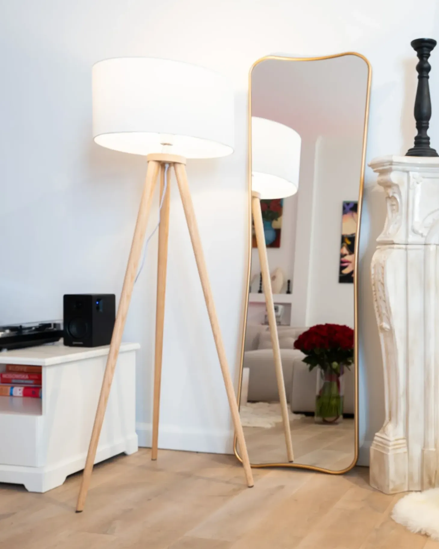 Gulvlampe NITRA Egetræ Hvid