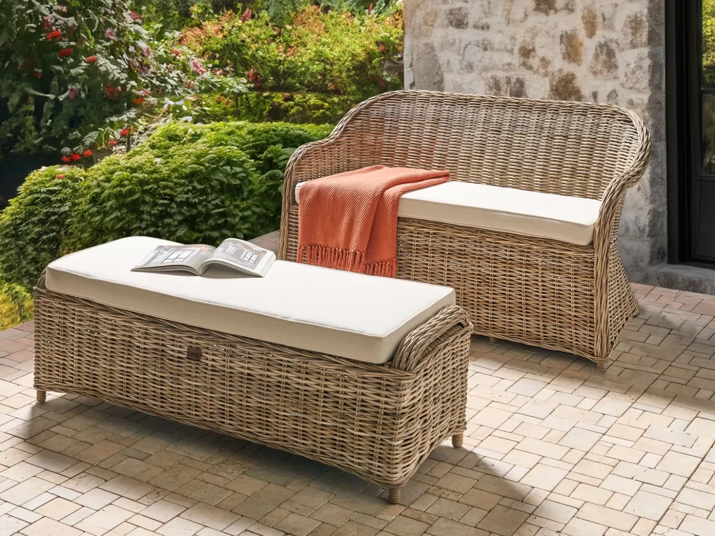 Havebænk med hynde SUSUA 141 cm med fodskammel Rattan Naturlig