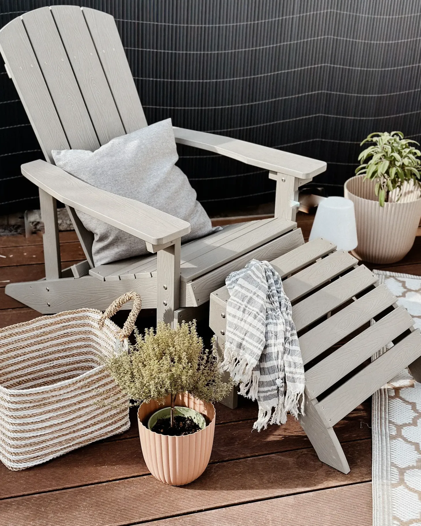 Haveskammel ADIRONDACK Lysegrå