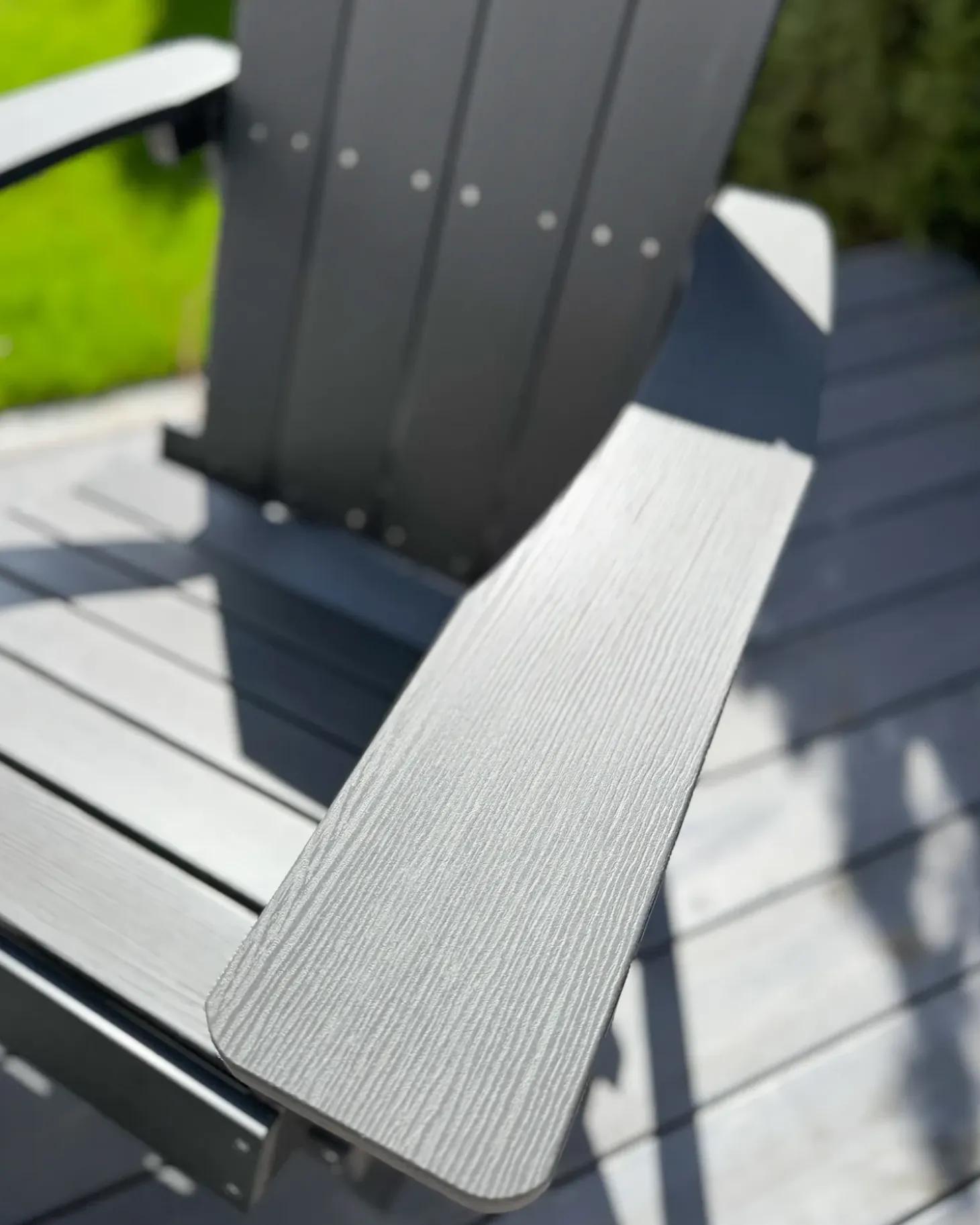 Havestol ADIRONDACK med fodskammel Mørkegrå