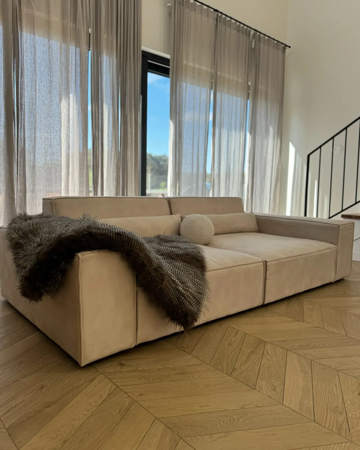 HELLNAR 2 personers Modulsofa Lys Beige Velour