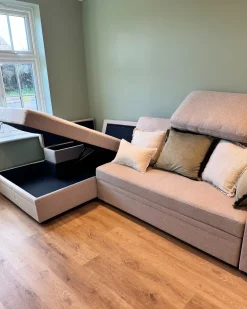 Hjørnesovesofa 3 personers HRISEY Kunstlinned Beige med opbevaring Højrevendt