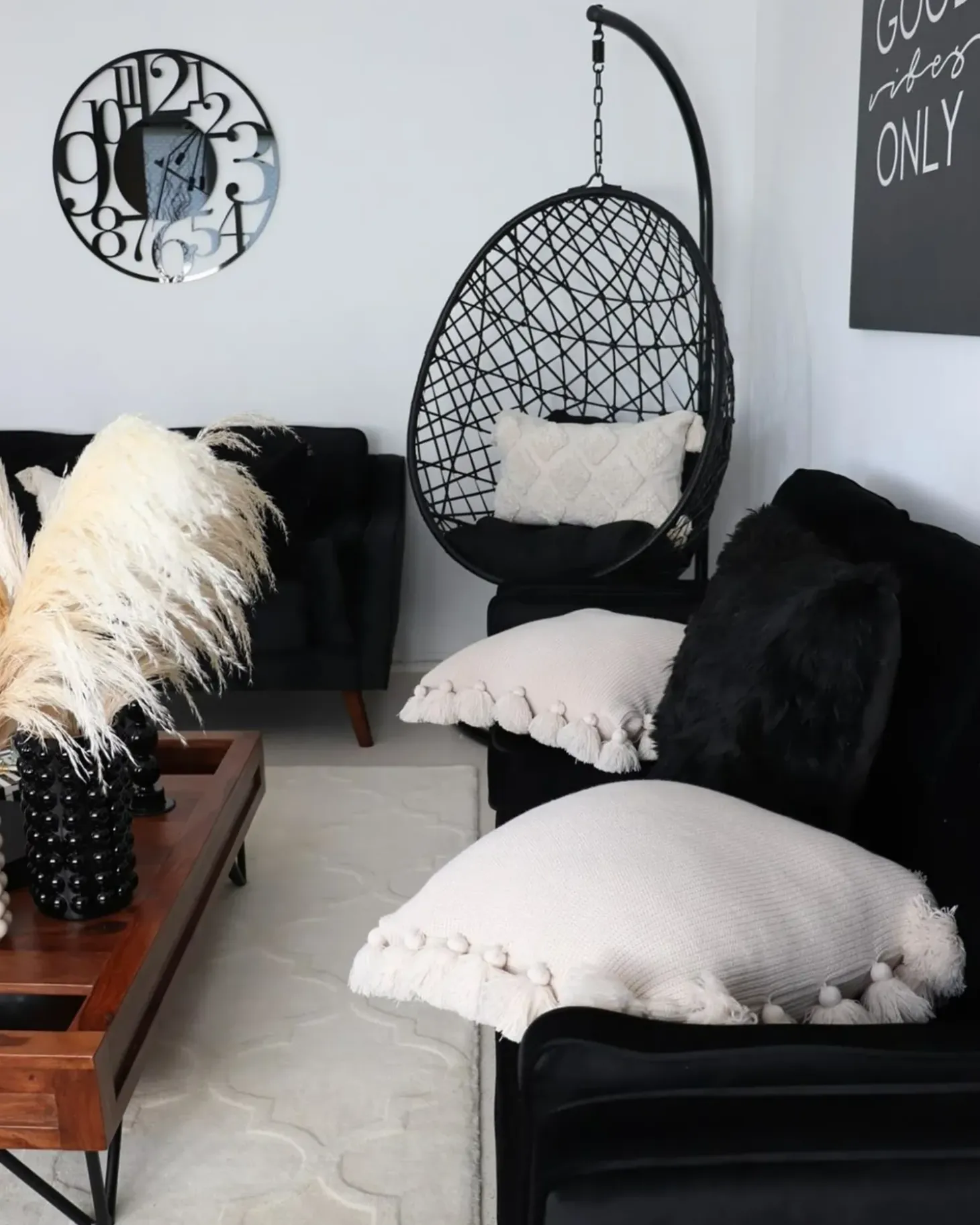 Hængestol ALATRI PE-rattan Sort