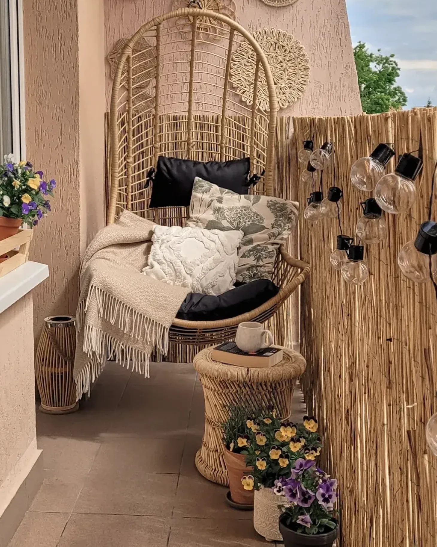 Hængestol PINETO PE-rattan Naturlig