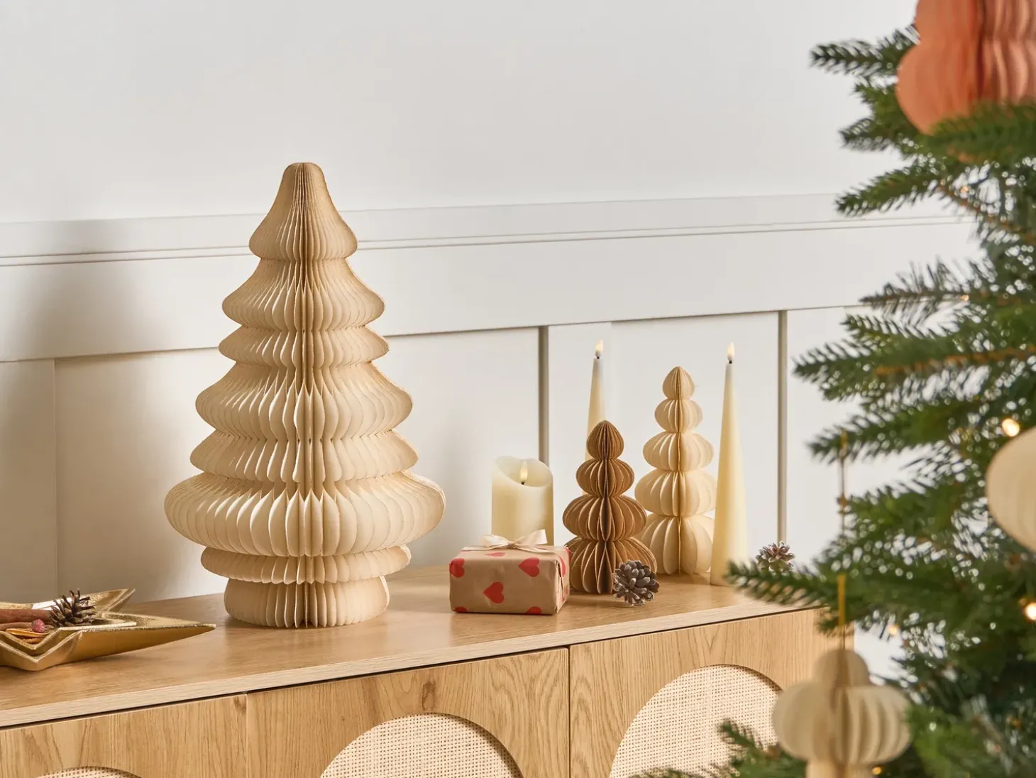 Juledekoration Bordlampe DREVJA Juletræ 51 cm Beige