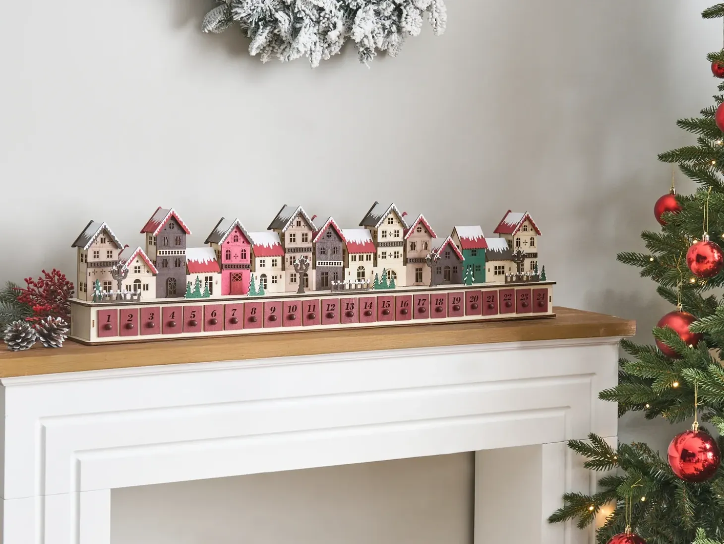 Juledekoration LED ASPERN Adventskalender 18 cm Rød