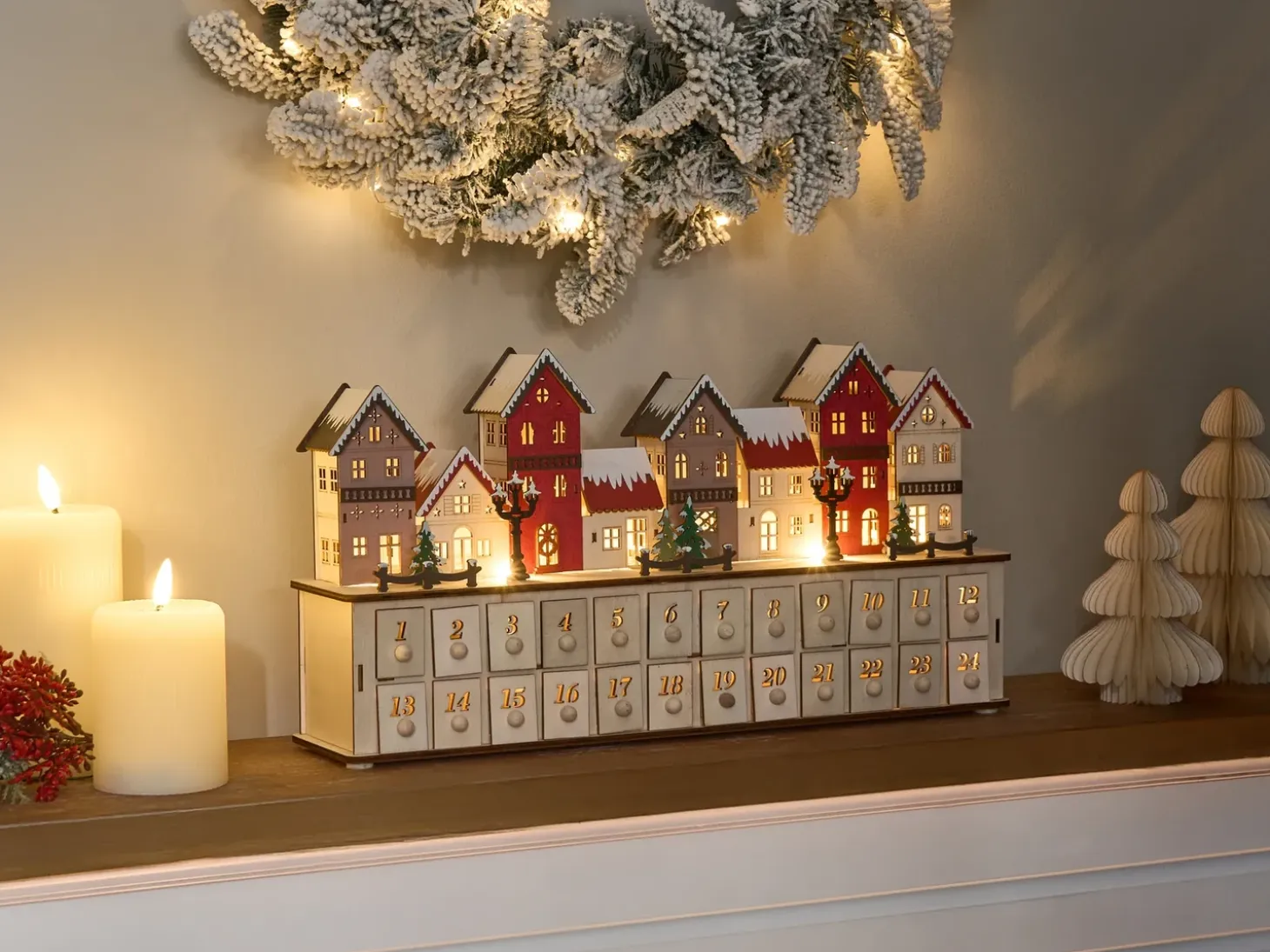 Juledekoration LED VISTERFLO Adventskalender 24 cm Lysebrun