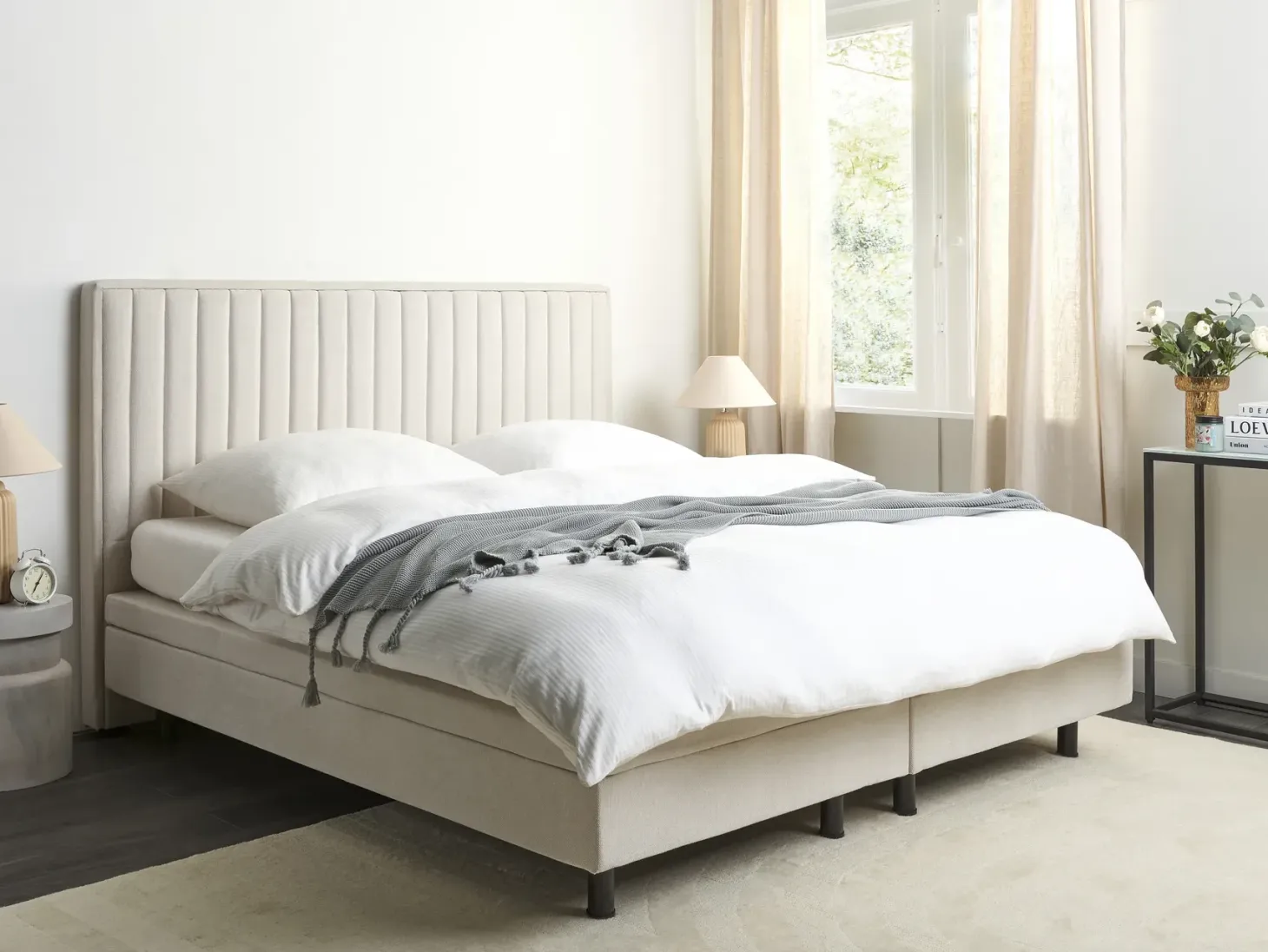 Justerbar seng CASTELLAN 180 x 200 cm Lys Beige