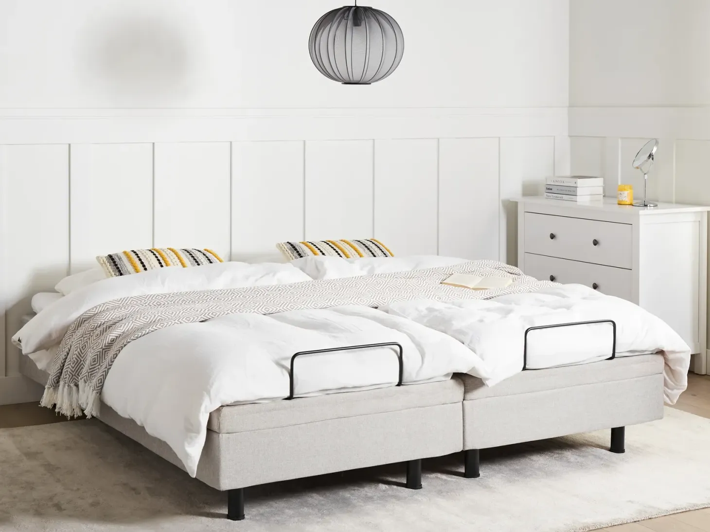 Justerbar seng uden hovedgærde DUKE 180 x 200 cm Beige