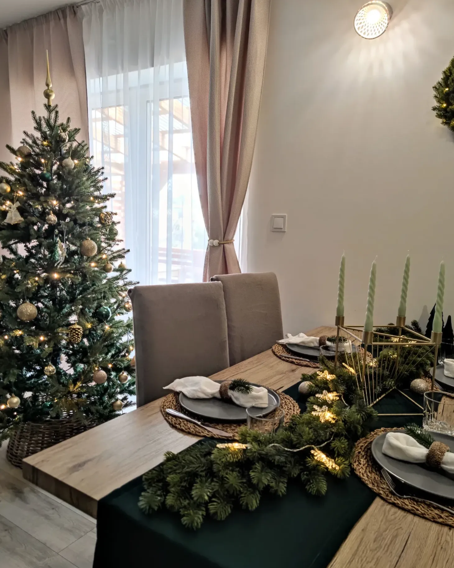 Kunstigt juletræ HUXLEY 180 cm Grøn