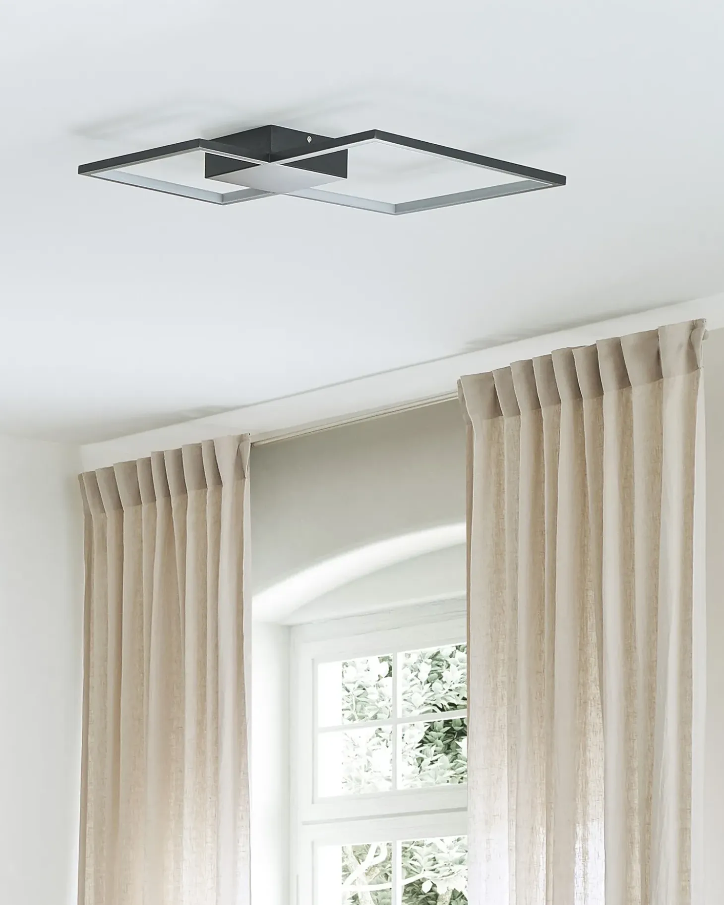 LED loftslampe OKSU Metal Sort