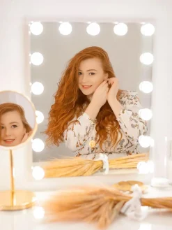 LED-badeværelsesspejl LUCENAY 40 cm 50 cm Sølv