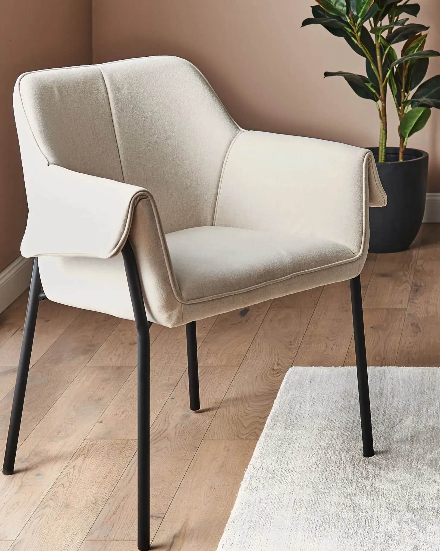 Lænestol ARLA Lys Beige