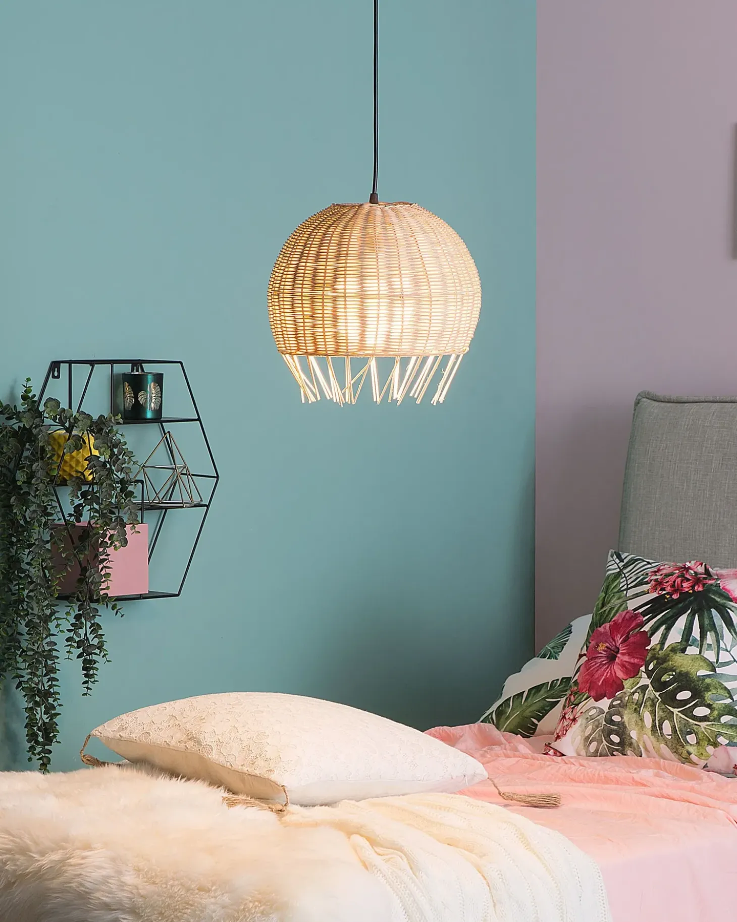 Loftlampe DRINO Rattan Lysebrun