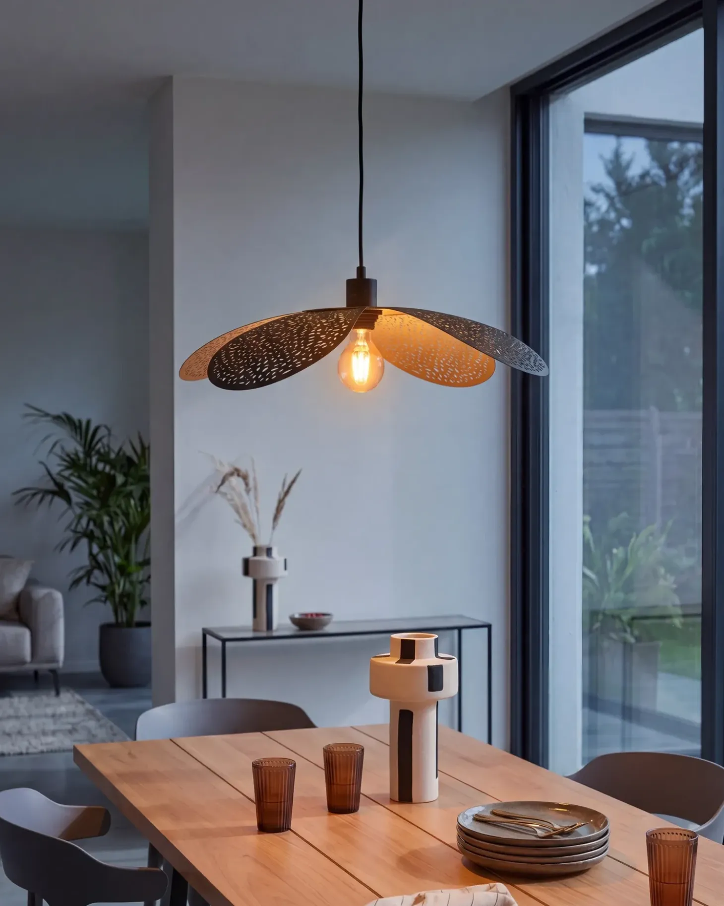 Loftlampe KOSHI Metal Sort