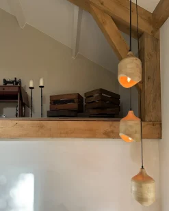 Loftlampe PANDU Mangotræ Lysebrun