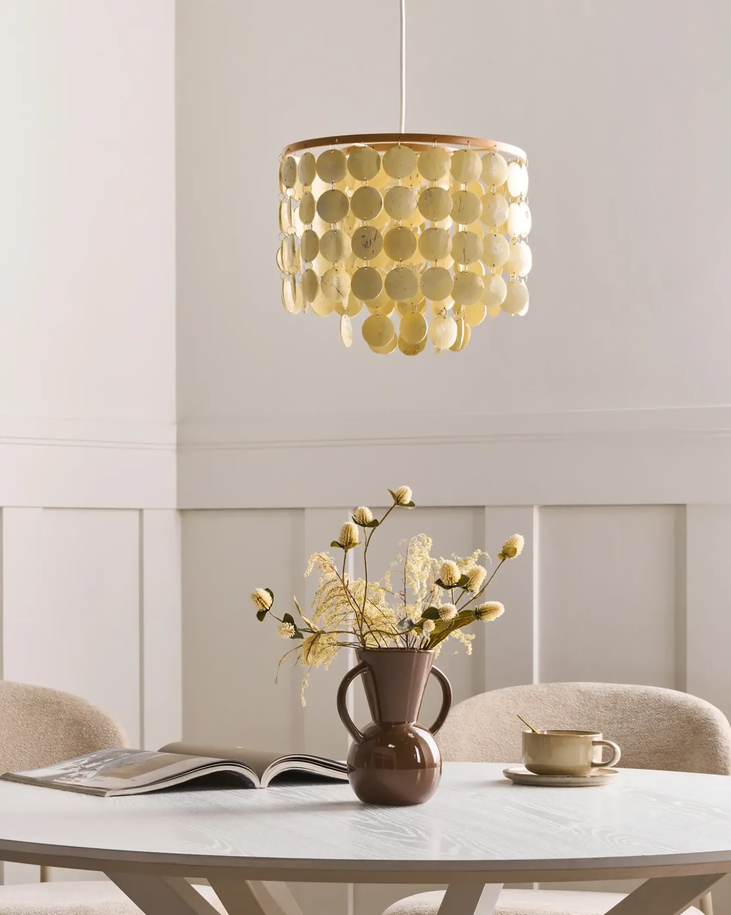 Lysekrone PARANGI Kokosnødde-skal Lys Beige