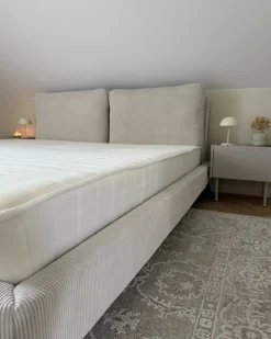 Memoryskum-madras med lommefjedre DELIGHTFUL H3/4 Fast 180 x 200 cm