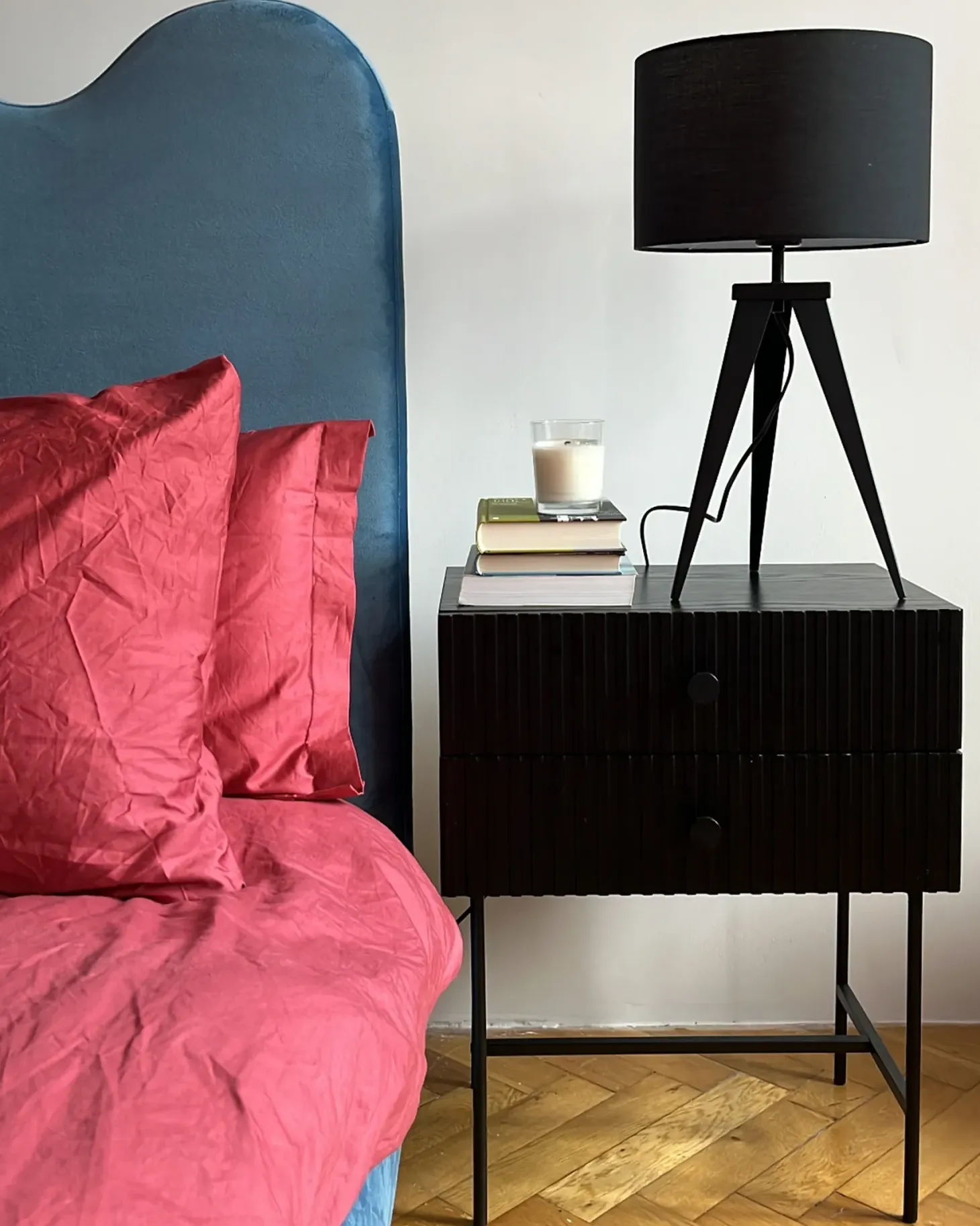Natbord med 2 skuffer COVENTRY Sort