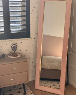 Natbord med 2 skuffer ESSONNE Kunstlæder Beige