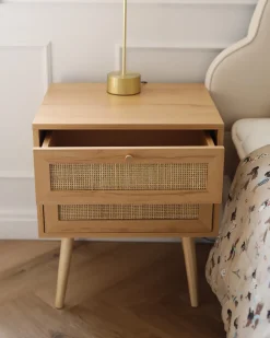 Natbord med 2 skuffer PEROTE Rattan Lysebrun