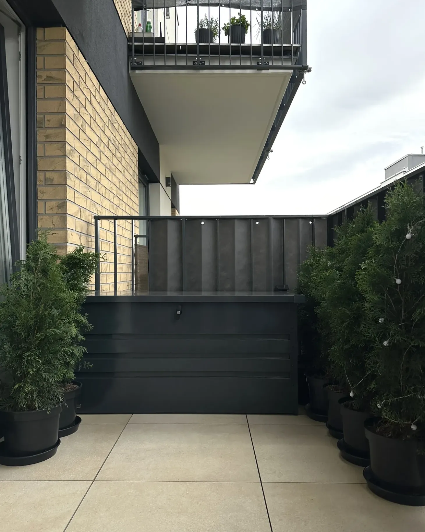 Opbevaringsboks CEBROSA 132 cm 62 cm Grafit
