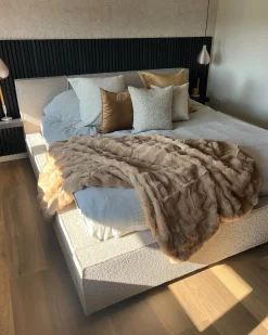 Plaid SALKA Kunstig pels 150 x 200 cm Brun
