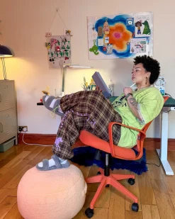 Puf ADLANA Boucle Ferskenagtig lyserød