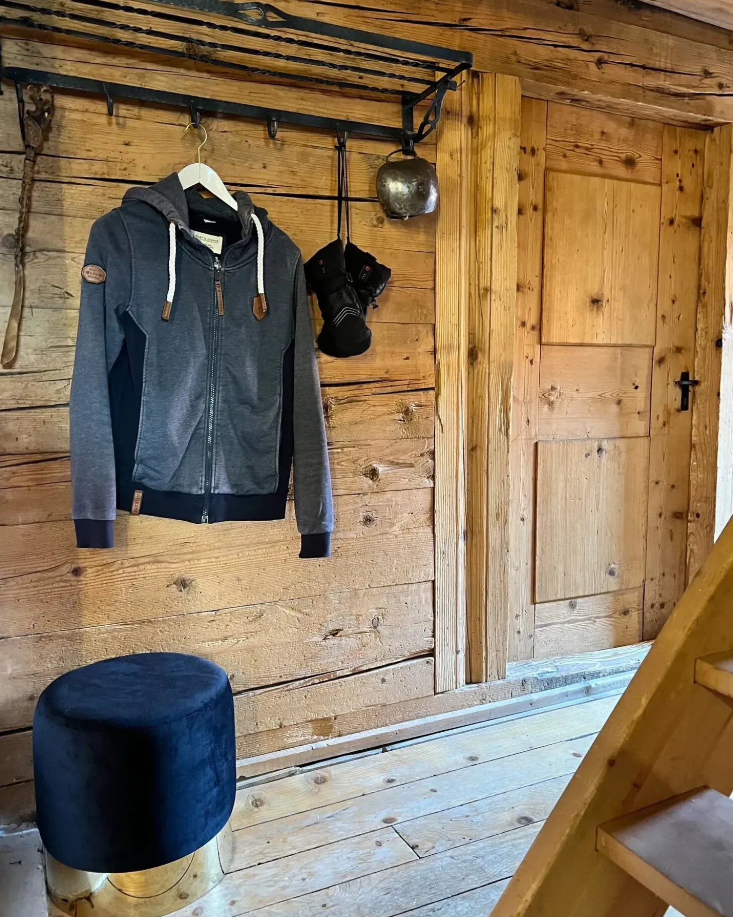 Puf SOPHIA Velour Sort