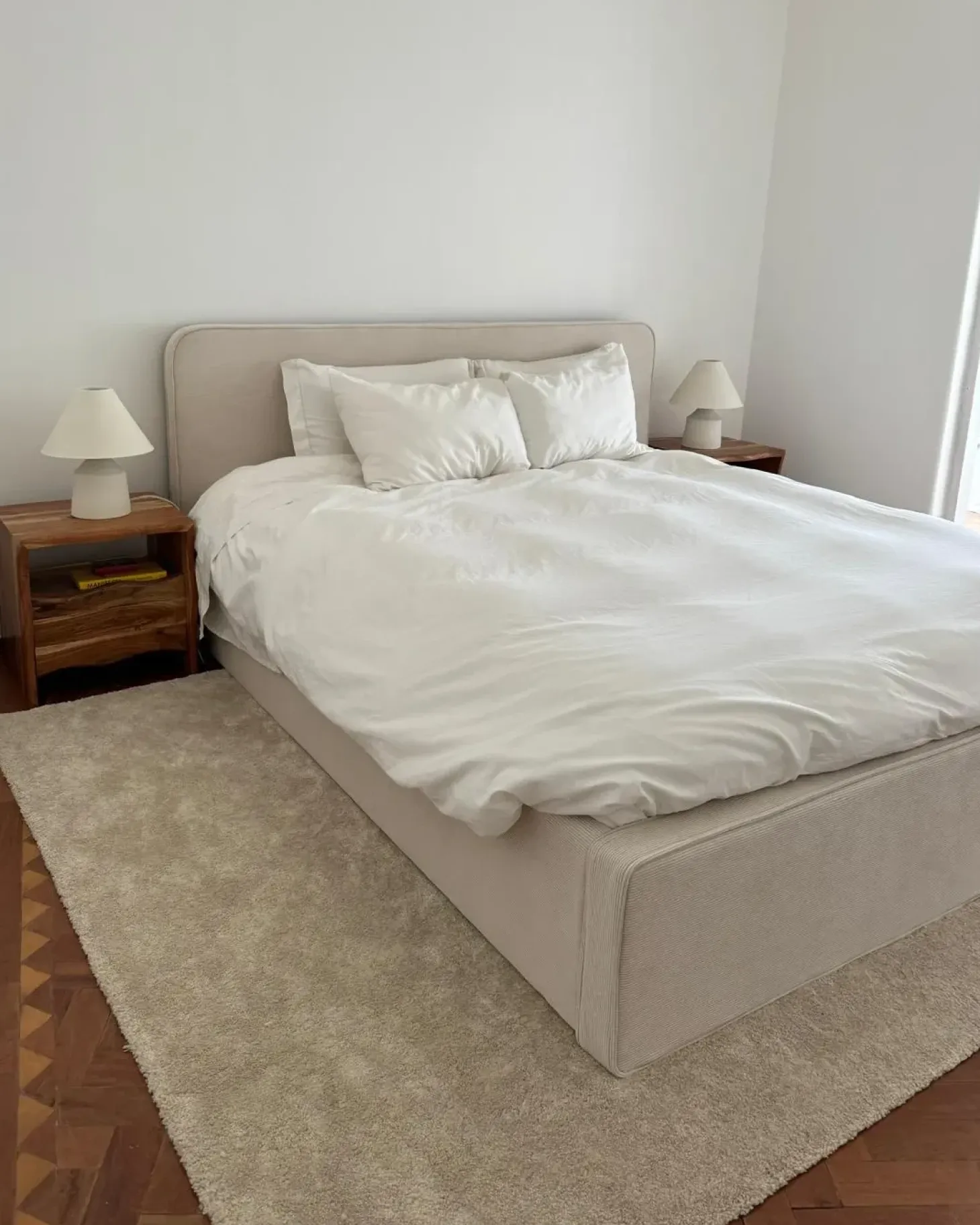 Seng Fløjl VALOGNES 180 x 200 cm Lys Beige