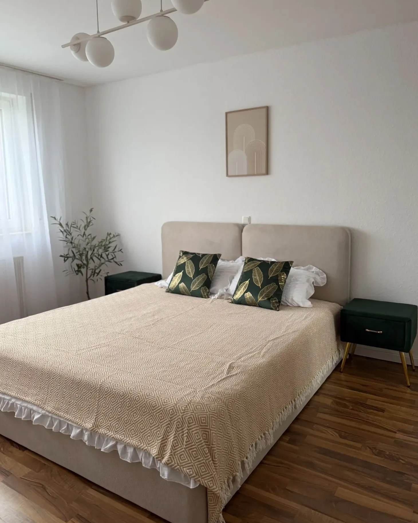 Seng med opbevaring ARBOIS Beige 180 x 200 cm