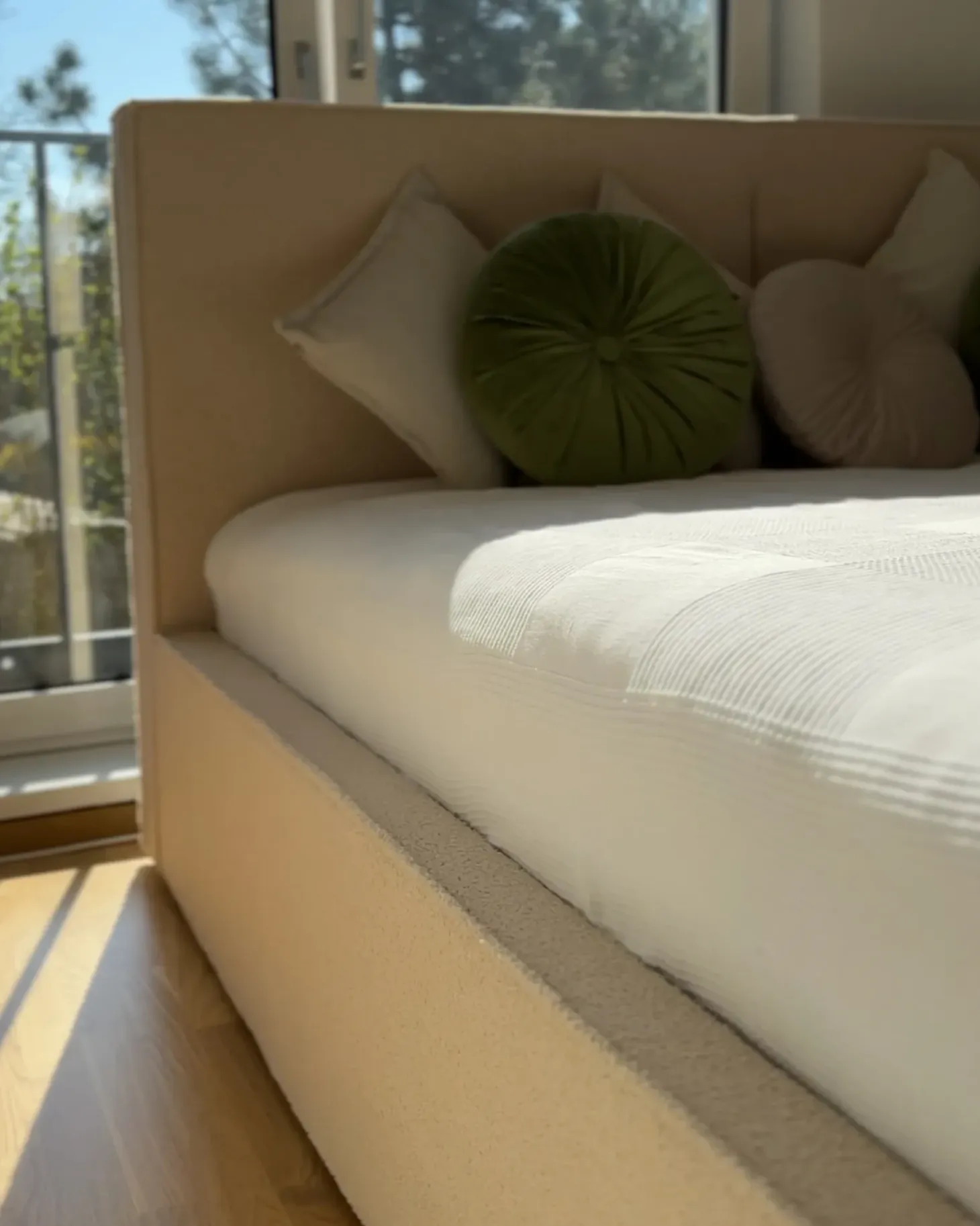 Seng med opbevaring MOISSAC Boucle Beige 180 x 200 cm