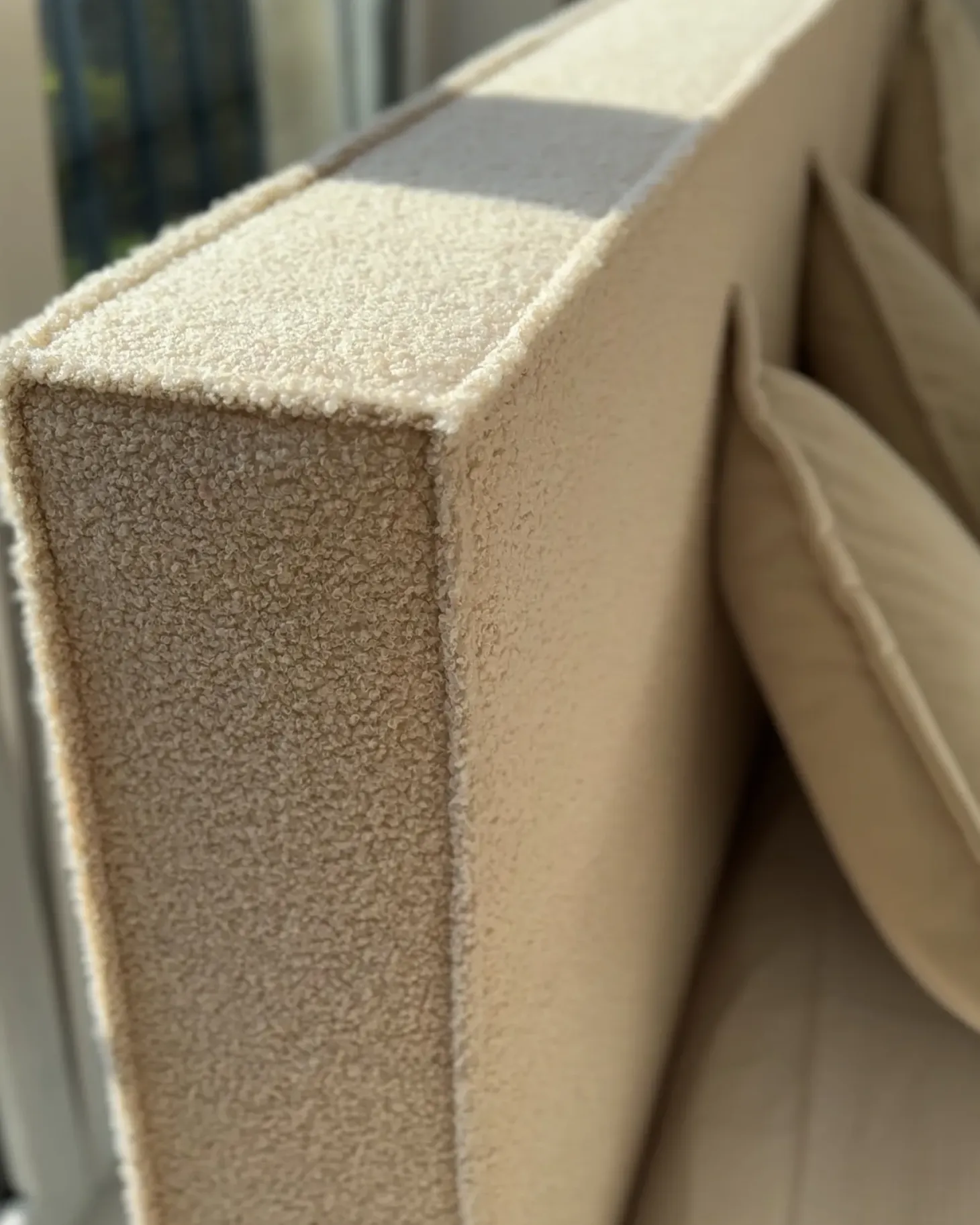 Seng med opbevaring MOISSAC Boucle Beige 180 x 200 cm