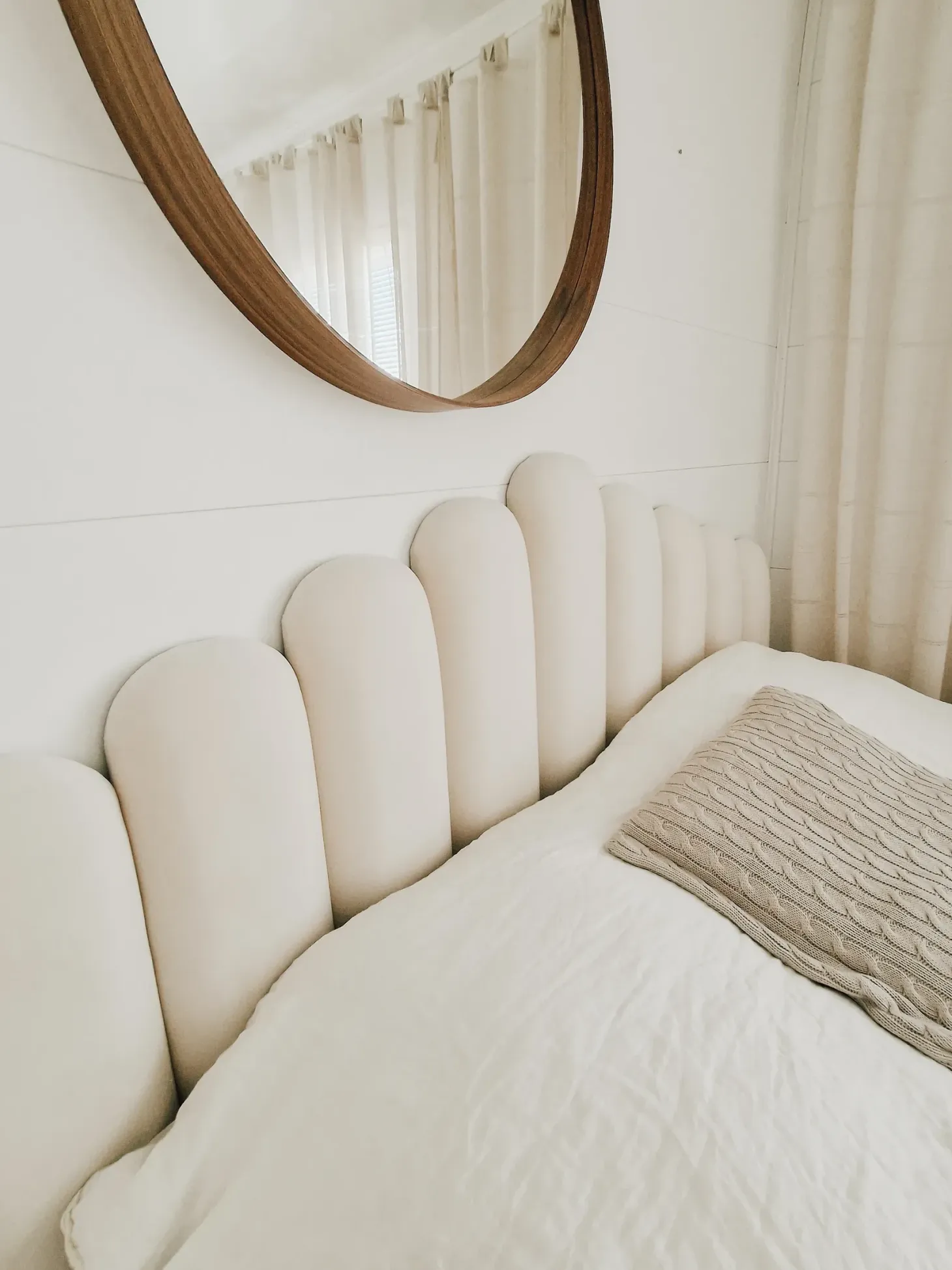 Seng med opbevaring VINCENNES Velour Cremehvid 180 x 200 cm