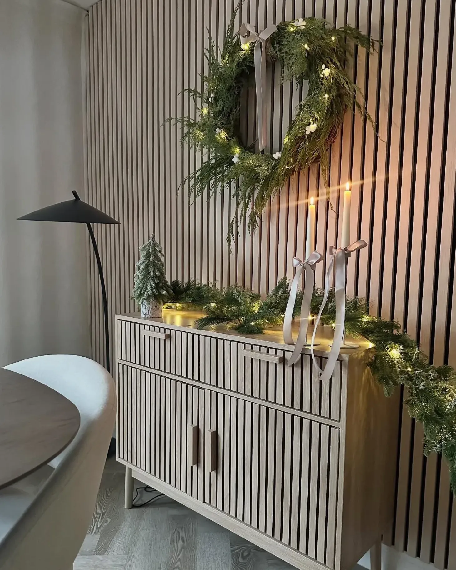 Skænk LYNWOOD Lysebrun