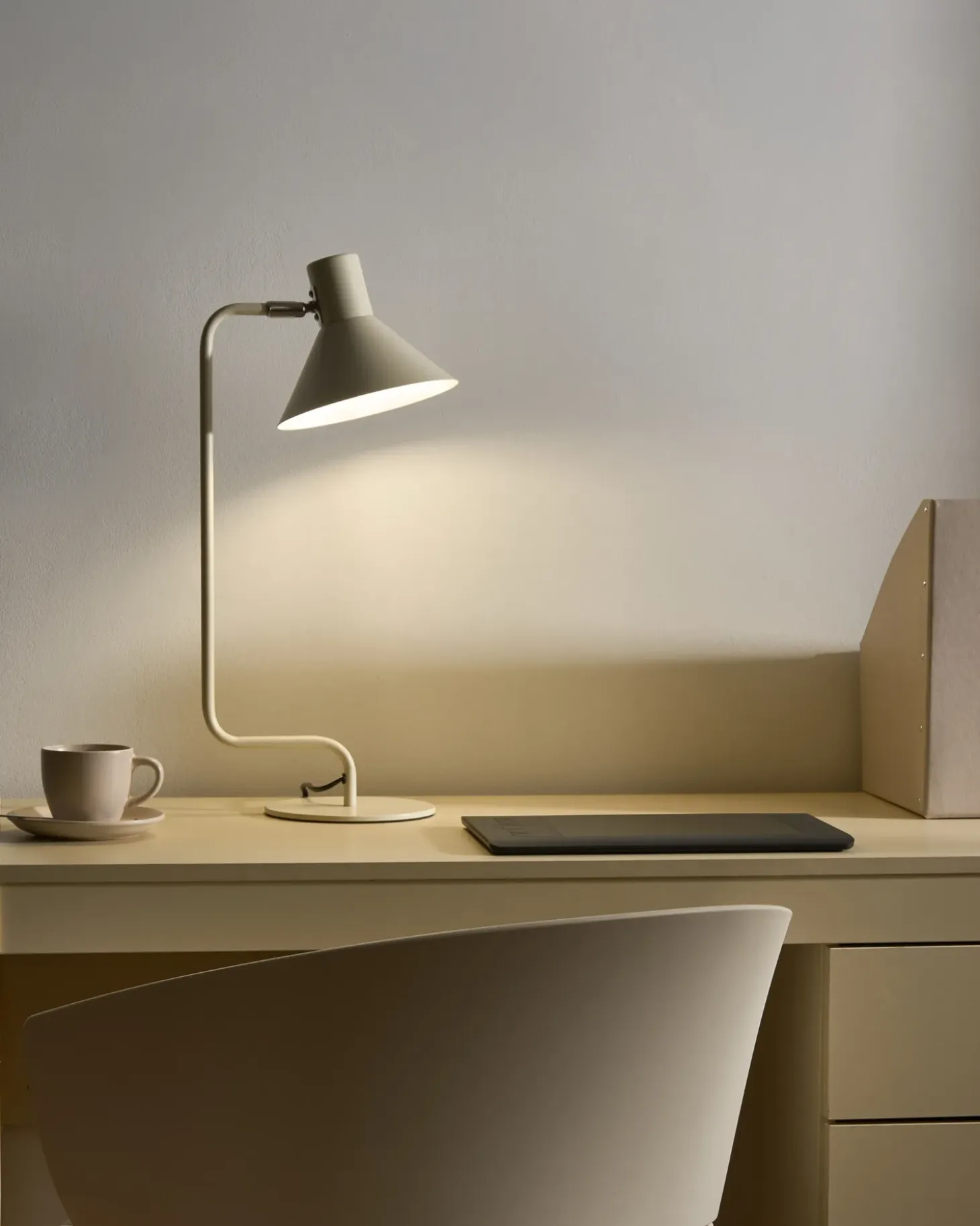 Skrivebordslampe RIMAVA Metal Cremehvid
