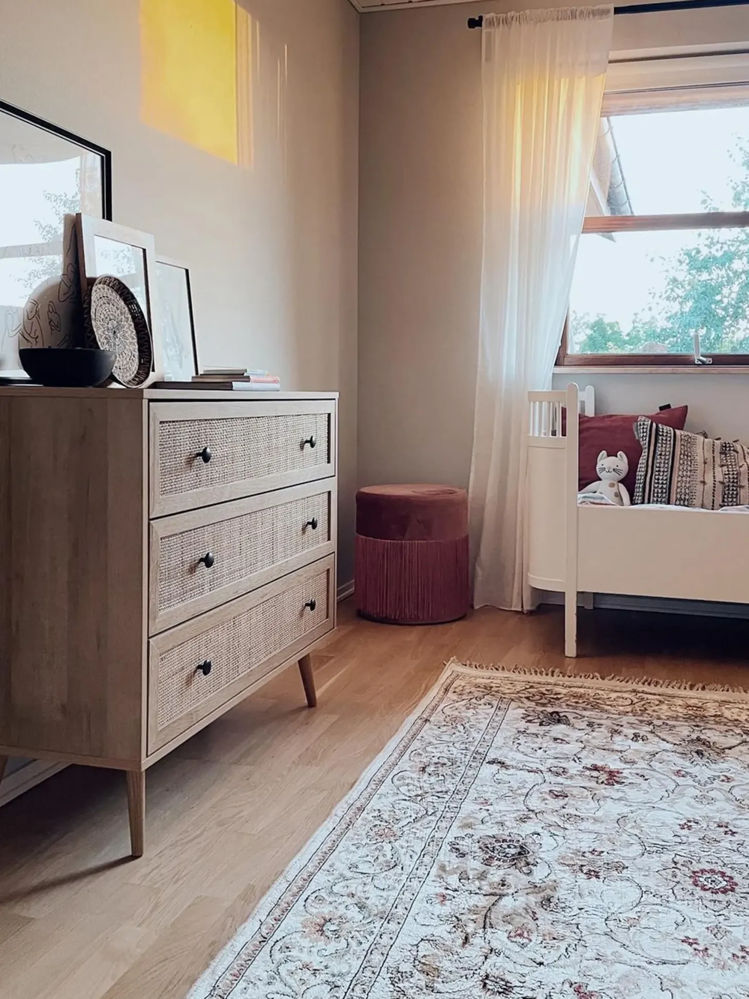 3 skuffers commode PONCA Lysebrun