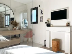 Sminkebord med spejl LED ROSTRENEN Hvid
