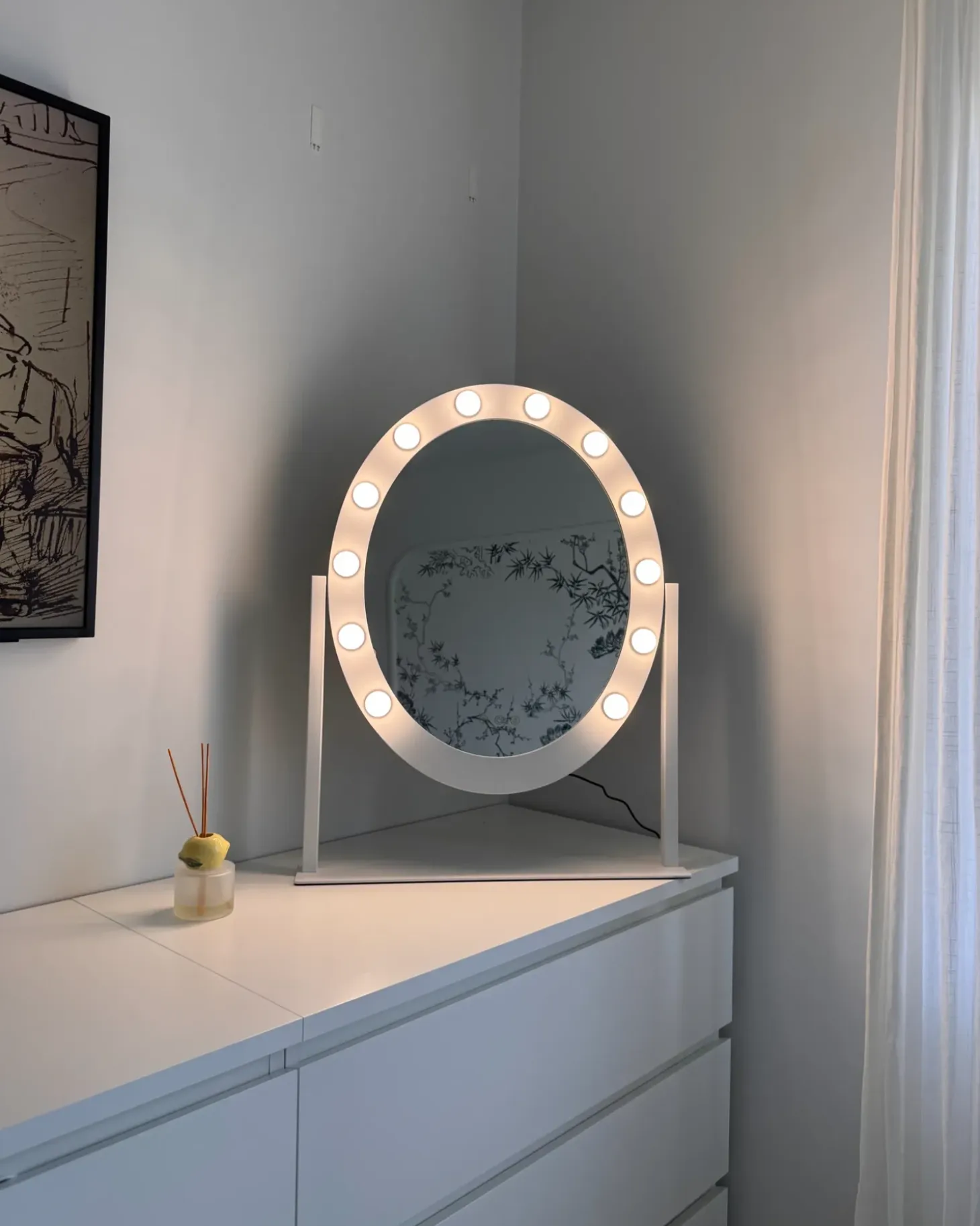 Sminkebord med spejl LED ROSTRENEN Hvid