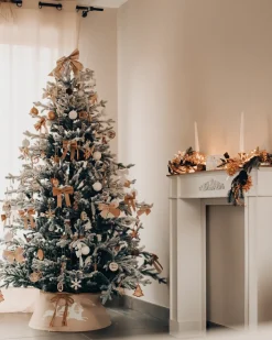 Sneklædt juletræ BRISCO 180 cm Hvid