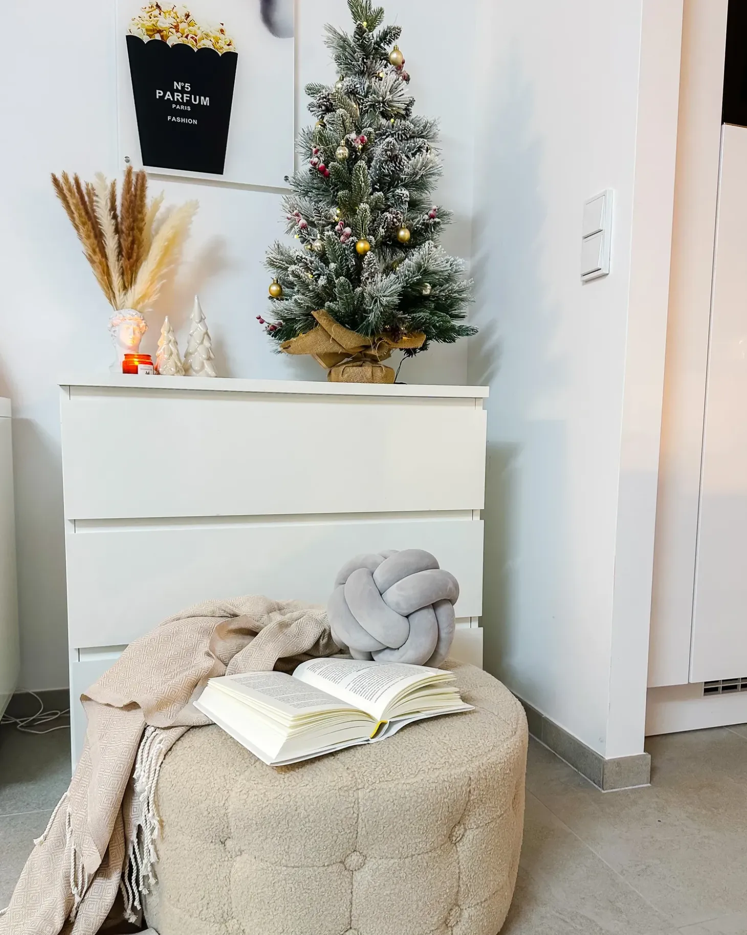 Sneklædt juletræ LED MALIGNE 90 cm Hvid